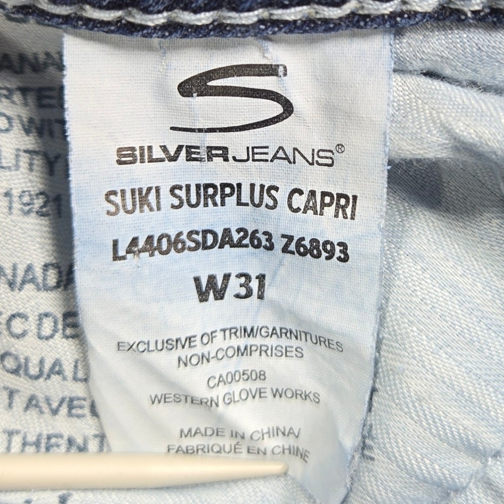 Silver Jeans Suki Surplus Capri Distressed Flap Pocket Blue Womens W31 - Picture 12 of 16